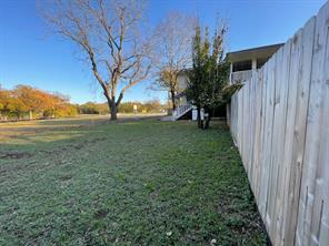 613 Central Texas Expressway - Photo 5