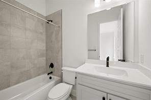 4728 Hawthorn Hills Lane - Photo 15