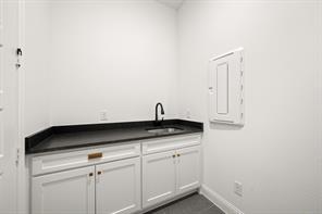 4728 Hawthorn Hills Lane - Photo 16