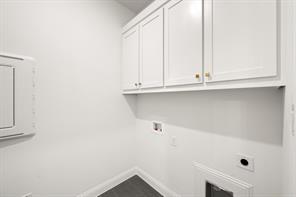 4728 Hawthorn Hills Lane - Photo 17