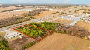 725 SW Loop 286 - Photo 21