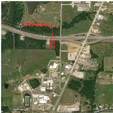 725 SW Loop 286 - Photo 4