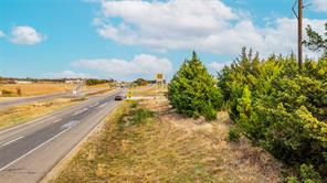 725 SW Loop 286 - Photo 5