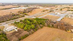 725 SW Loop 286 - Photo 6
