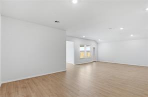 1917 Reveille Way - Photo 4