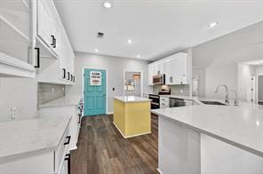 380 Crescent Drive - Photo 14