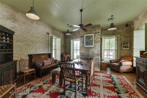802 S Austin Street - Photo 10