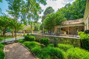 802 S Austin Street - Photo 6