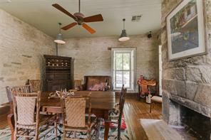 802 S Austin Street - Photo 9