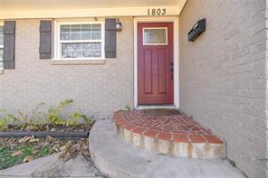 1803 4th St - Photo 2