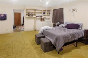 403 W Tarleton Street - Photo 9