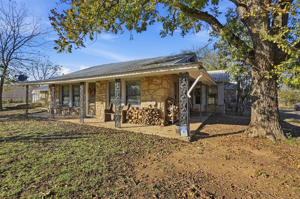 336 S 8th Avenue - Photo 1