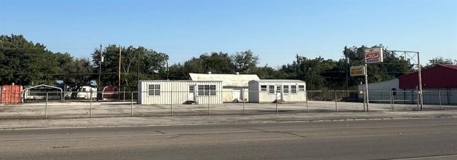 1112 W Main