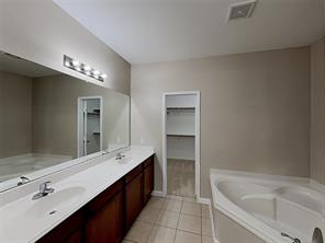 810 Oak Hollow Lane - Photo 9