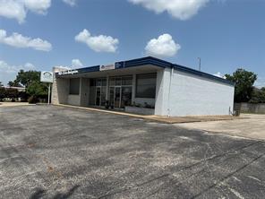 1901 Bedford Road - Photo 4