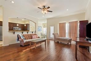900 Queen Elizabeth Drive - Photo 2