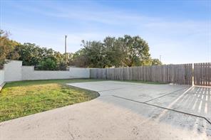900 Queen Elizabeth Drive - Photo 25