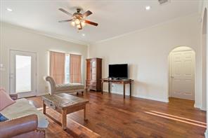 900 Queen Elizabeth Drive - Photo 6