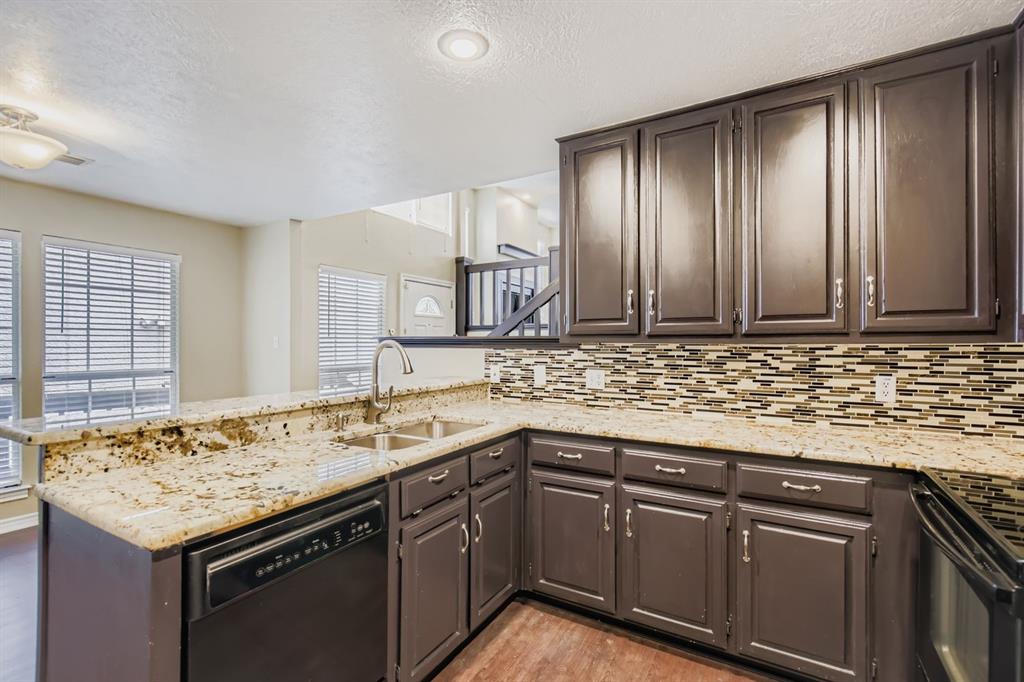 3323 Augusta Boulevard - Photo 1