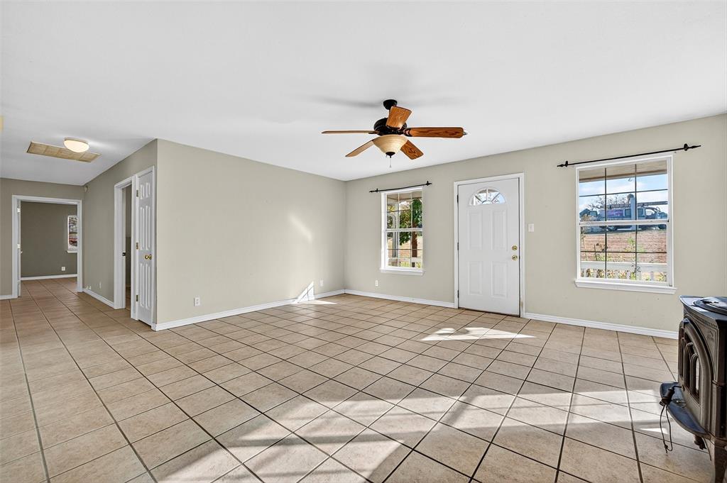 538 Lakewood Road - Photo 6