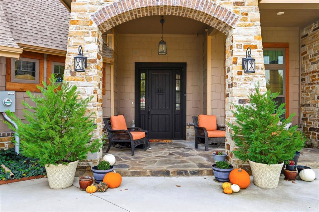 3300 Rigsby Lane - Photo 4