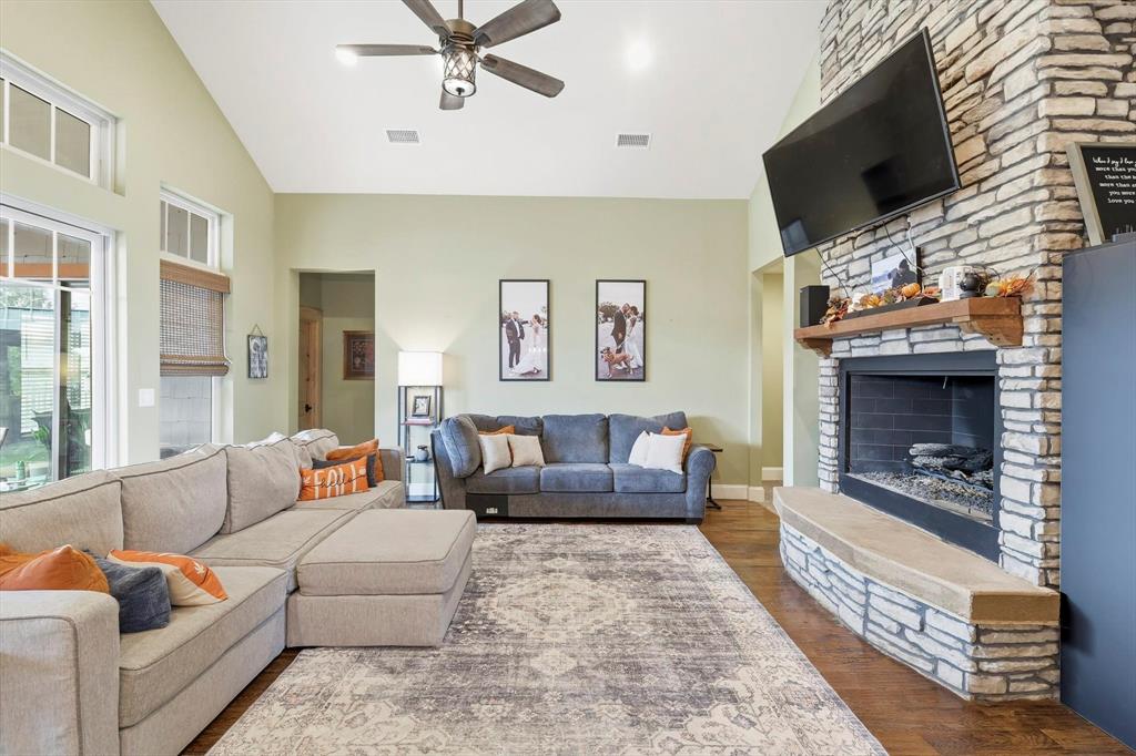 3300 Rigsby Lane - Photo 9