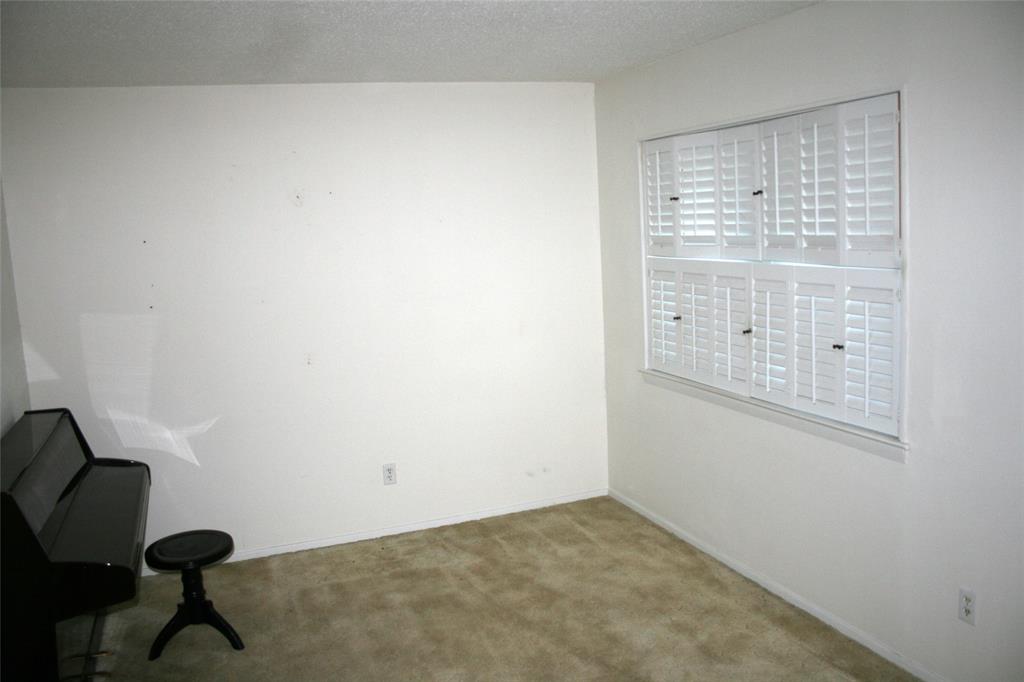 2510 SE 5 1/2 Street - Photo 3