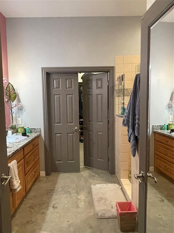 225 S Overlook Drive - Photo 14