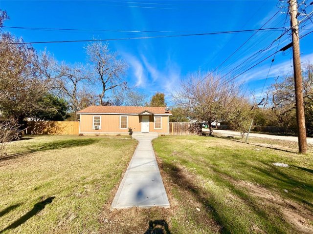 602 Ella Street