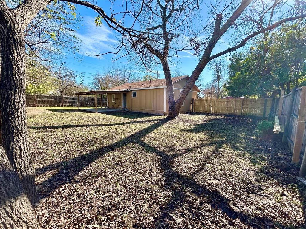 602 Ella Street - Photo 12