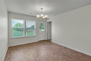 604 Crockett Drive - Photo 12
