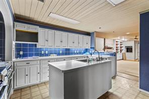202 S Santa Fe Street - Photo 11