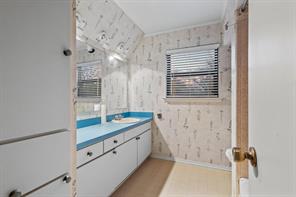 202 S Santa Fe Street - Photo 23