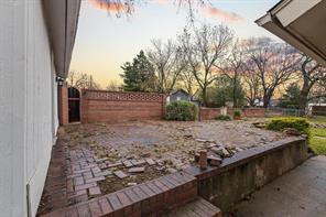 202 S Santa Fe Street - Photo 29