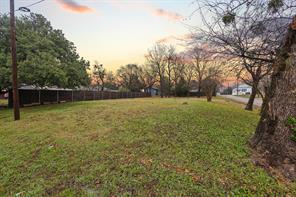 202 S Santa Fe Street - Photo 32