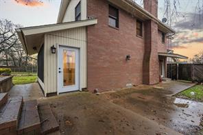 202 S Santa Fe Street - Photo 4