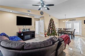 1429 W Torrey Street - Photo 6