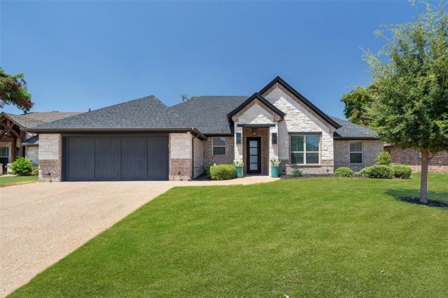 1019 Anna Circle