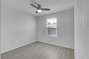 1063 Spofford Drive - Photo 15