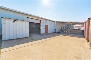 5346 S US Highway 377 - Photo 18