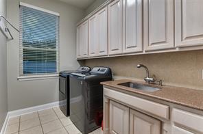 9253 Cape Royale Court - Photo 37