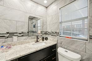 2903 MT VERNON Avenue - Photo 18