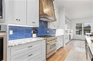 584 OAK POINT DRIVE Drive - Photo 14