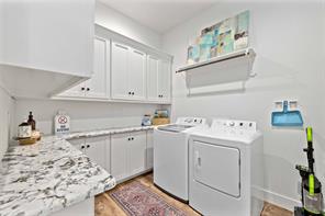 584 OAK POINT DRIVE Drive - Photo 18