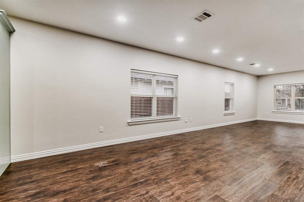 713 S Willomet Avenue - Photo 6
