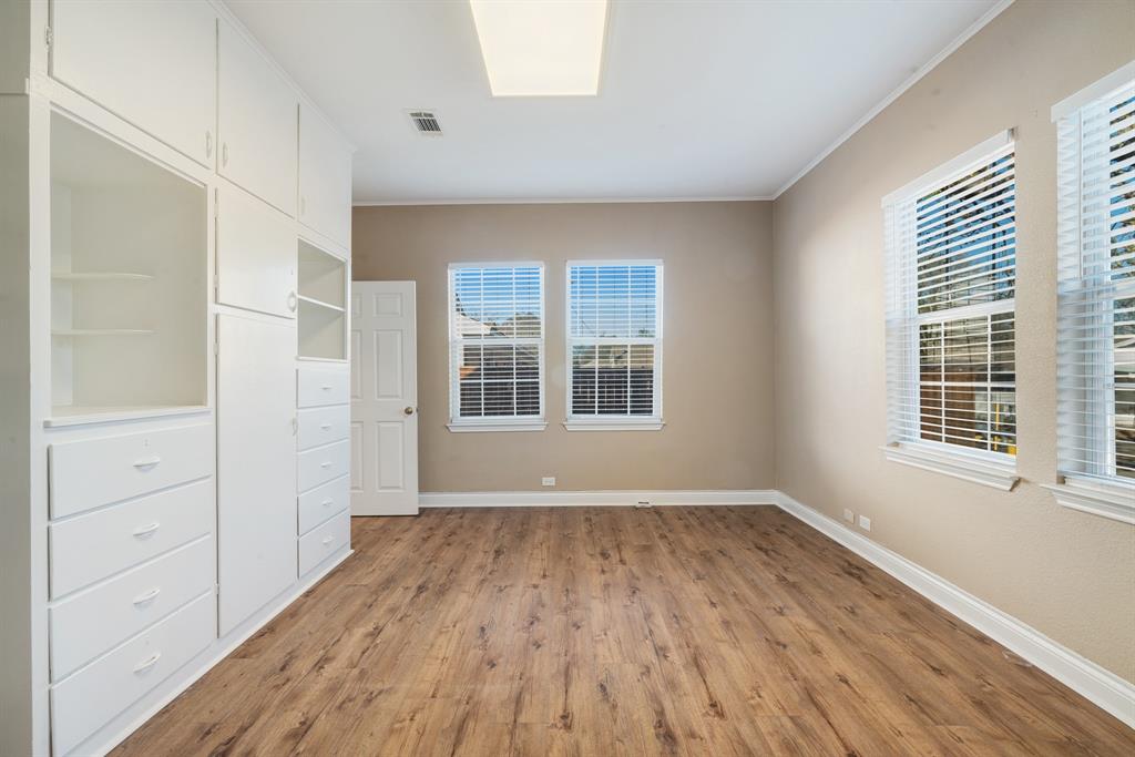 1249 Lamar Avenue - Photo 12