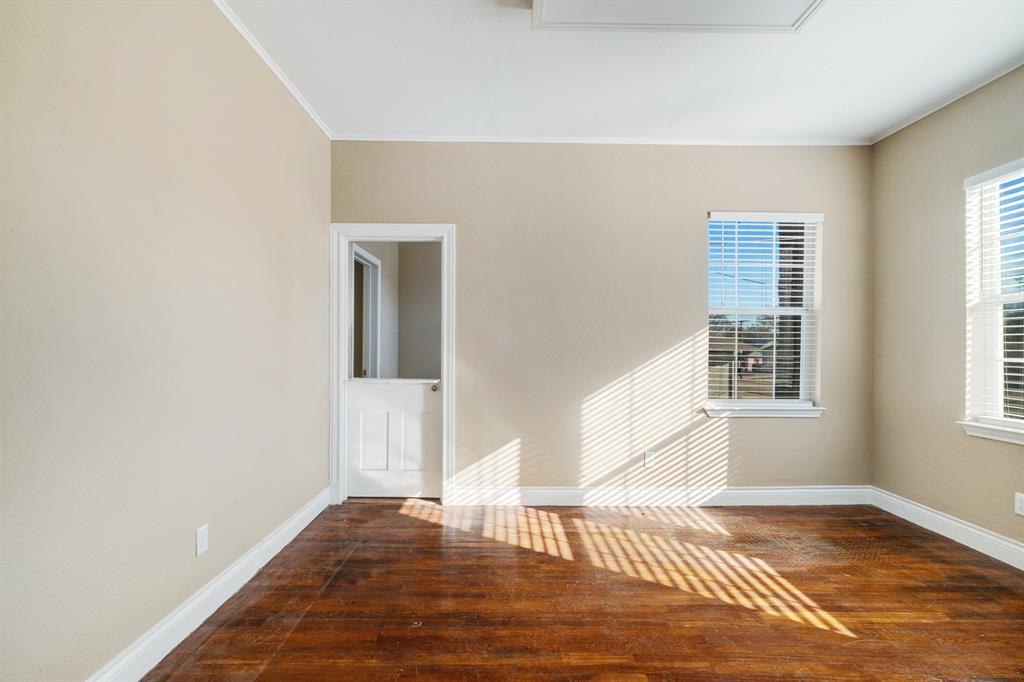 1249 Lamar Avenue - Photo 8