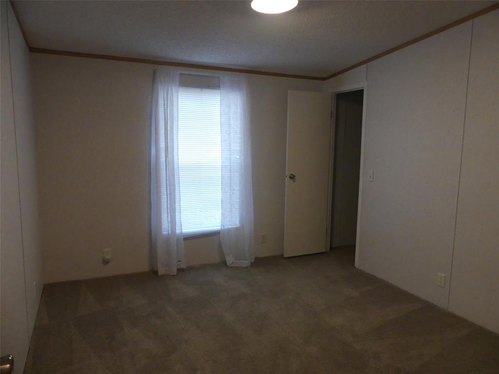 422 Hutchinson Street - Photo 15