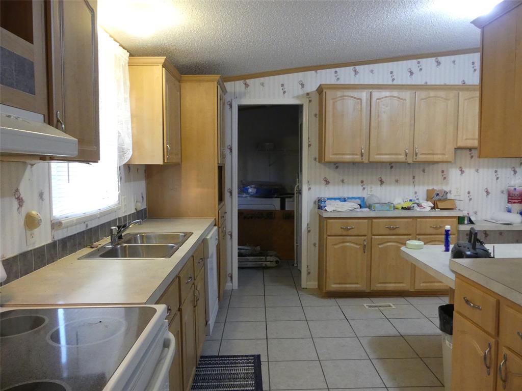 422 Hutchinson Street - Photo 19