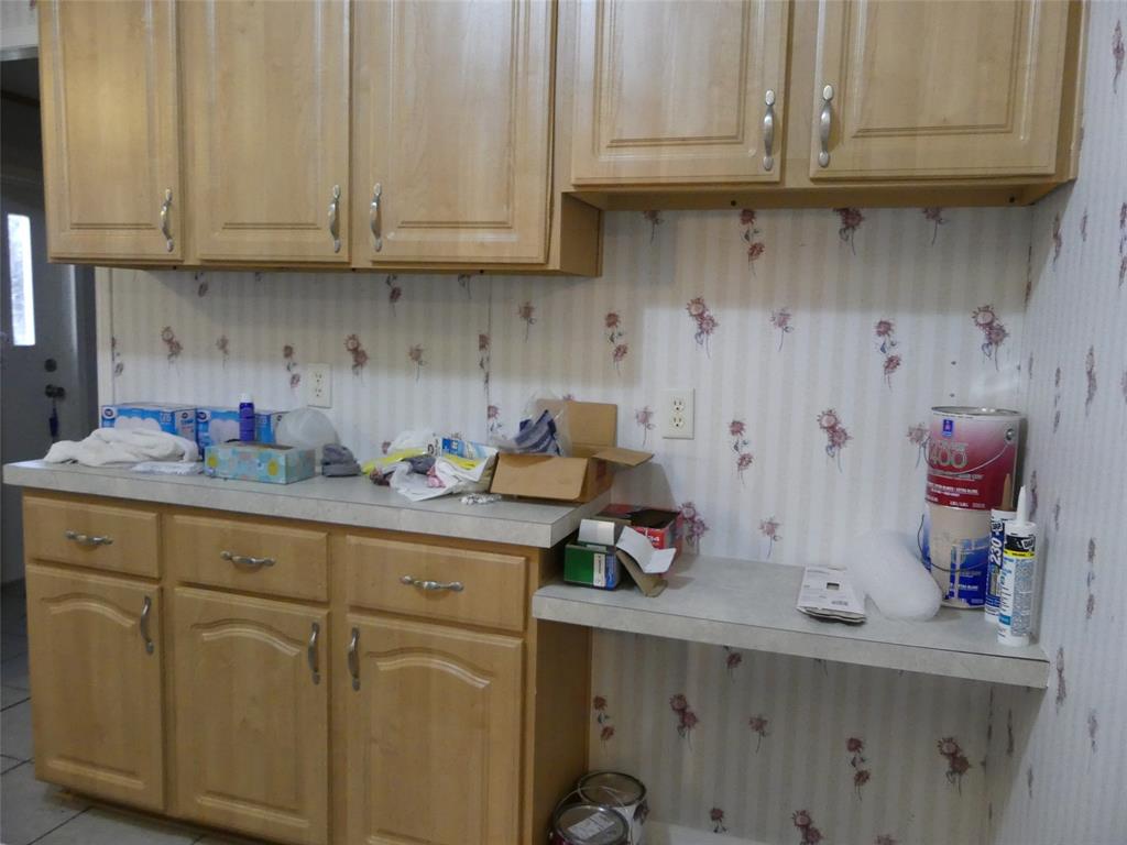 422 Hutchinson Street - Photo 21
